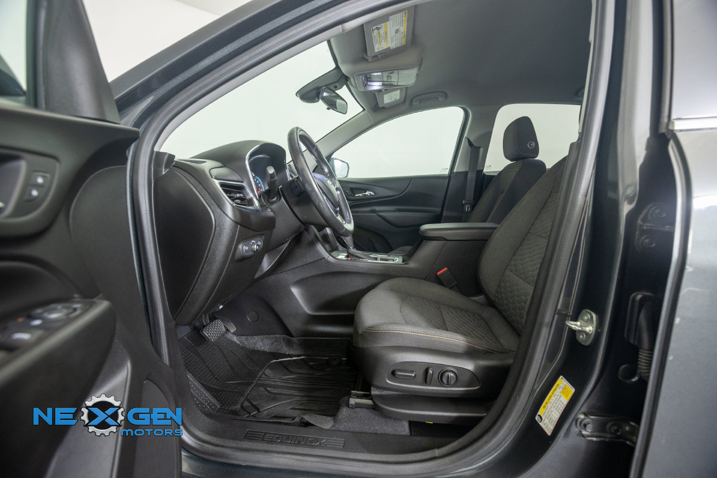 Used 2020 Chevrolet Equinox LT AWD/4WD image 14
