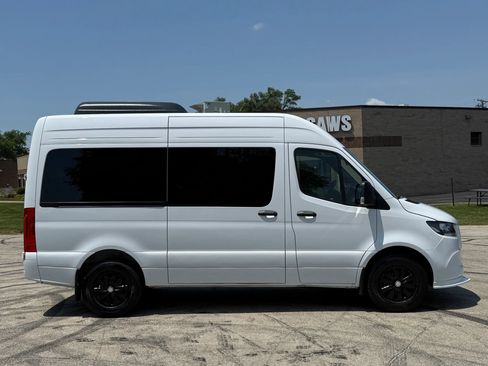Used 2025 Mercedes-Benz Sprinter 2500 image 7