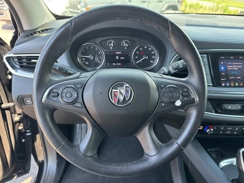 Used 2021 Buick Enclave Essence image 50