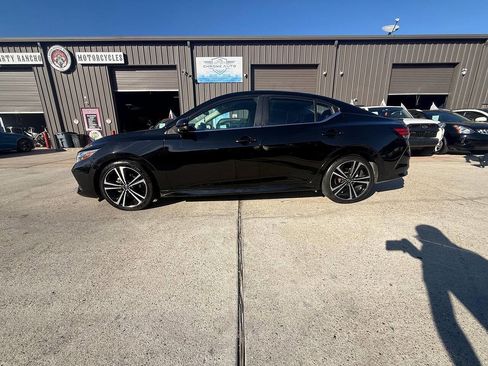 Used 2020 Nissan Sentra SR image 11