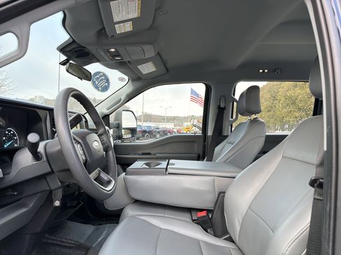 Used 2023 Ford F350 XL image 12