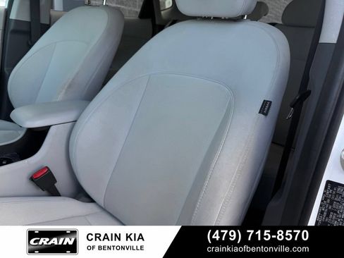 Used 2025 Hyundai Kona SEL FWD image 23