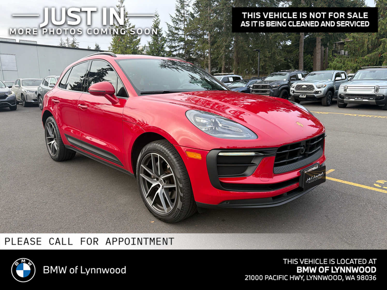 Used 2023 Porsche Macan AWD/4WD image 1
