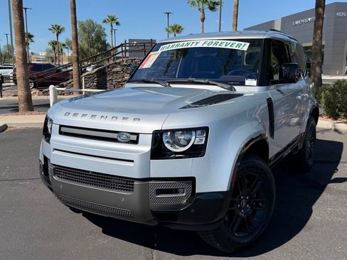 Used 2022 Land Rover Defender 90 X-Dynamic S AWD/4WD image 2