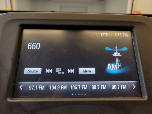 Used 2018 Chevrolet Equinox LT image 25