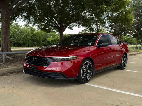 Used 2023 Honda Accord Sport image 5