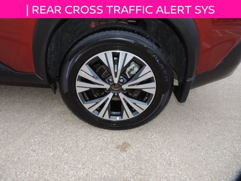 Used 2023 Nissan Rogue SV AWD/4WD image 15