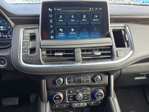 Used 2023 Chevrolet Suburban Z71 w/ Luxury Package image 16