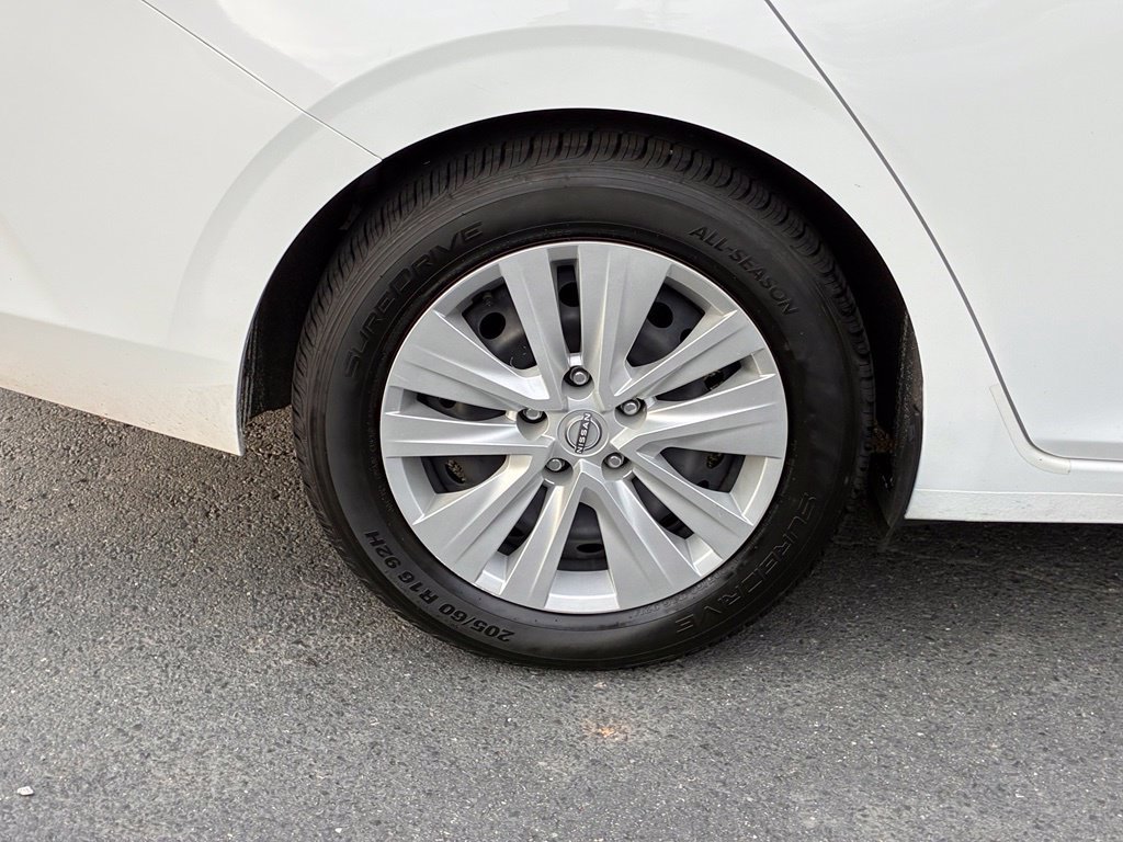 Used 2024 Nissan Sentra S FWD image 45
