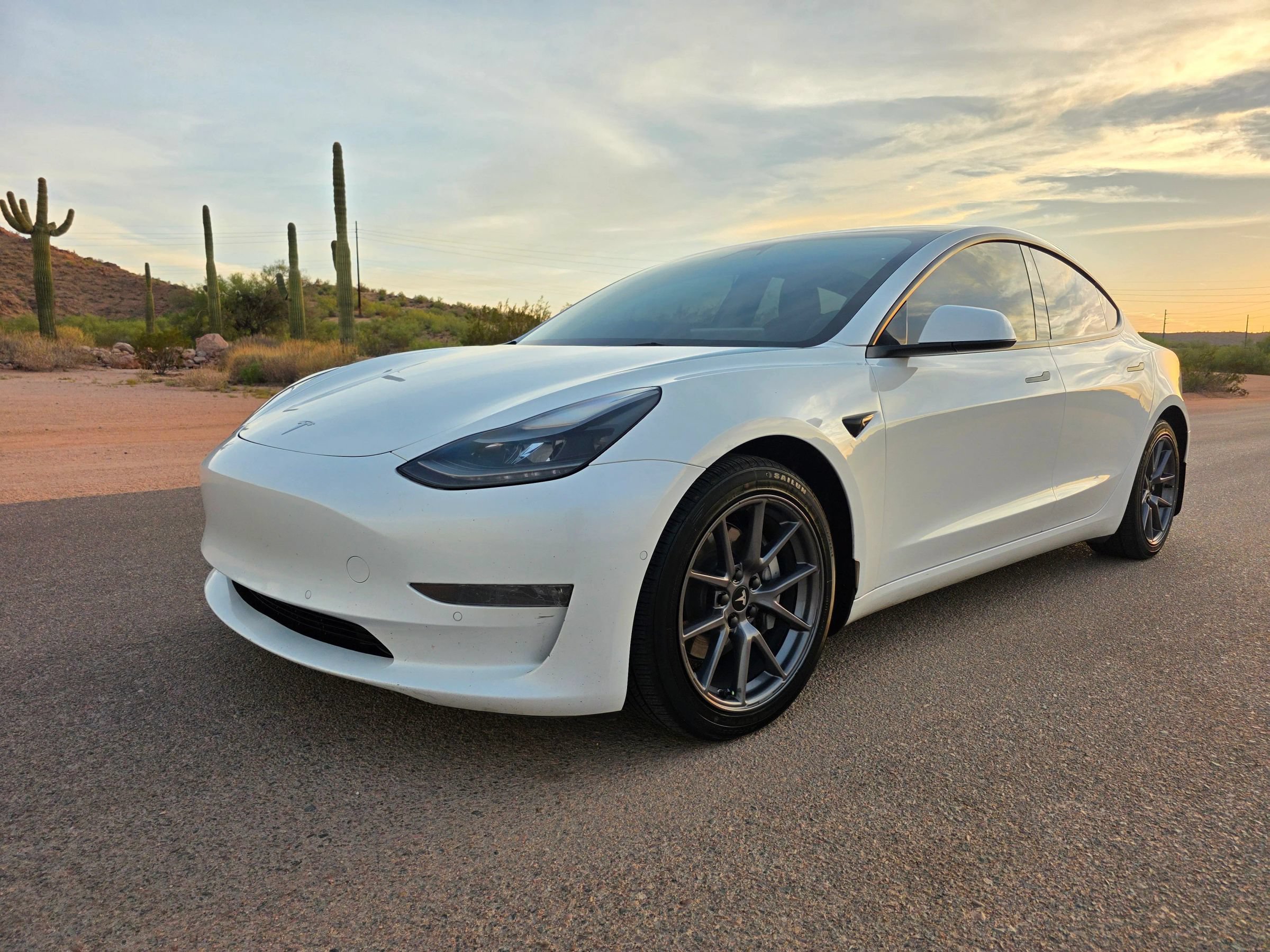 Used 2022 Tesla Model 3 Long Range AWD/4WD image 1