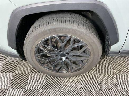 Used 2023 Toyota RAV4 XLE Premium AWD/4WD image 9