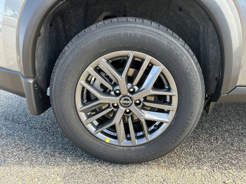 New 2026 Nissan Rogue S image 17