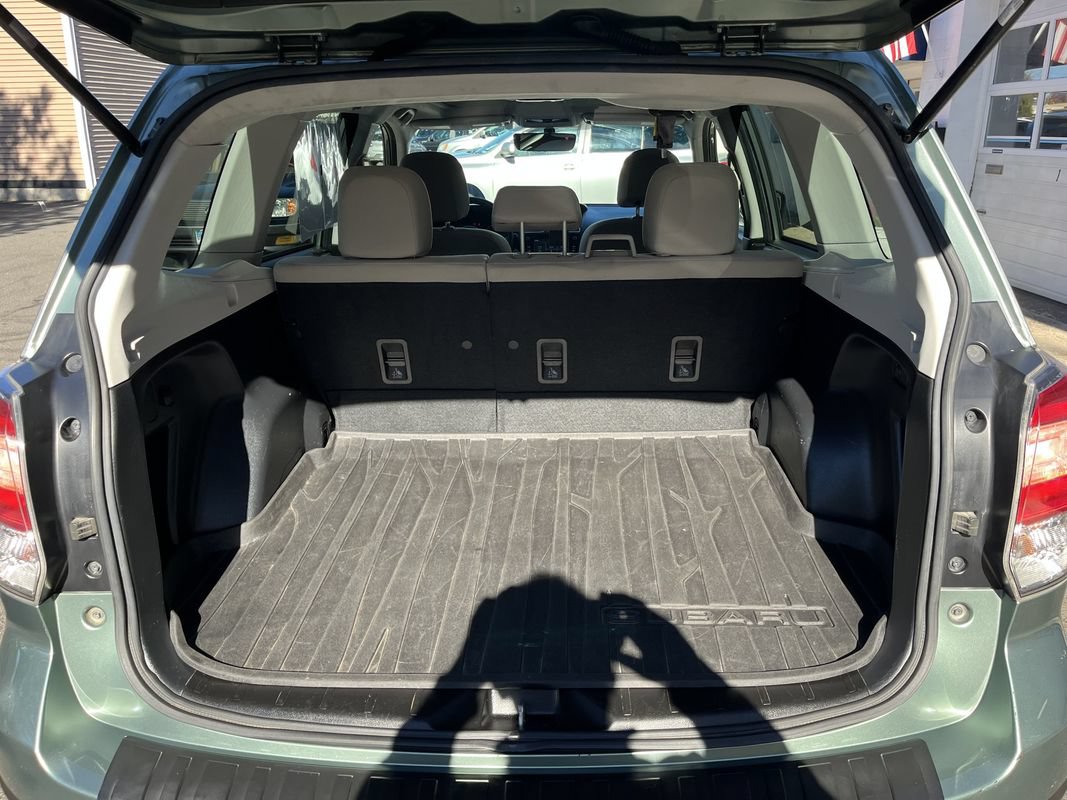 Used 2018 Subaru Forester 2.5i Premium w/ All-Weather Package AWD/4WD image 23
