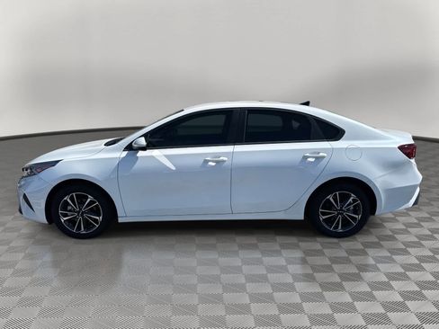 Used 2024 Kia Forte LXS FWD image 6