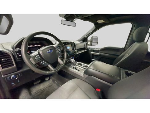 Used 2019 Ford F150 XLT w/ Equipment Group 302A Luxury AWD/4WD image 10