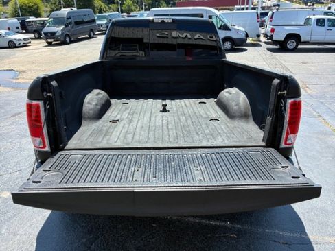 Used 2017 RAM 3500 Laramie image 10