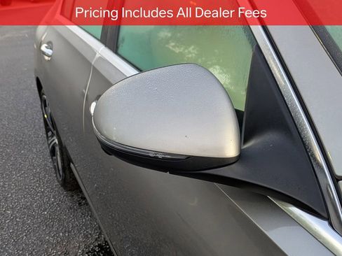 Used 2023 Mercedes-Benz C 300 4MATIC Sedan image 12