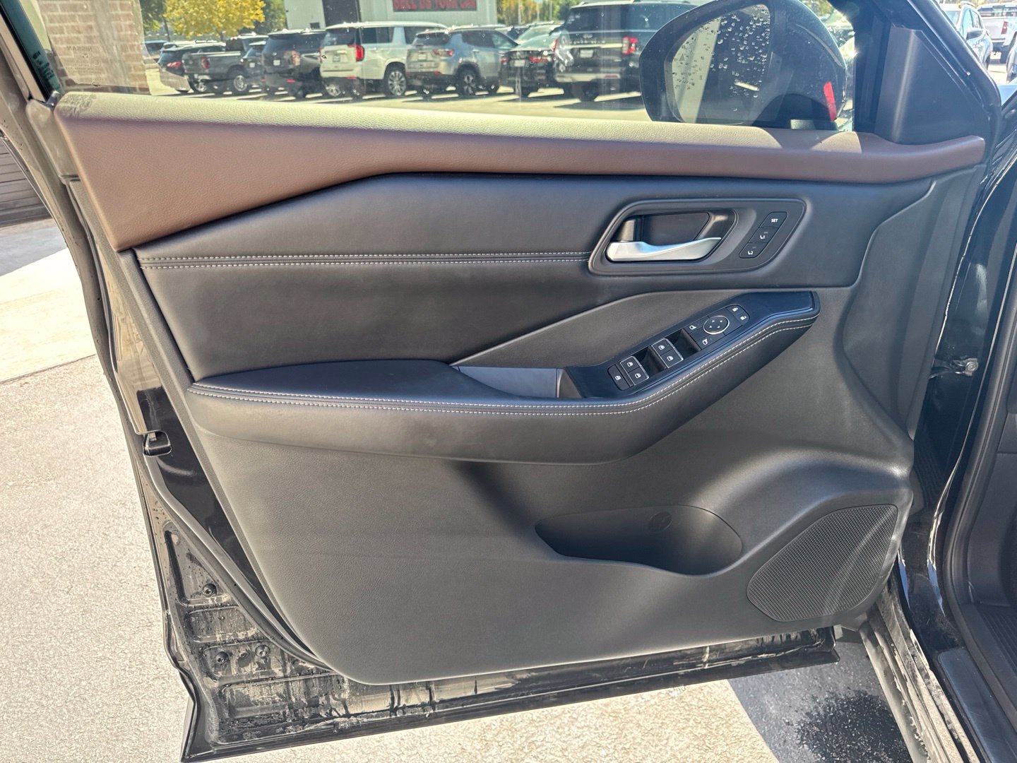 Used 2023 Nissan Rogue SL w/ SL Premium Package AWD/4WD image 19