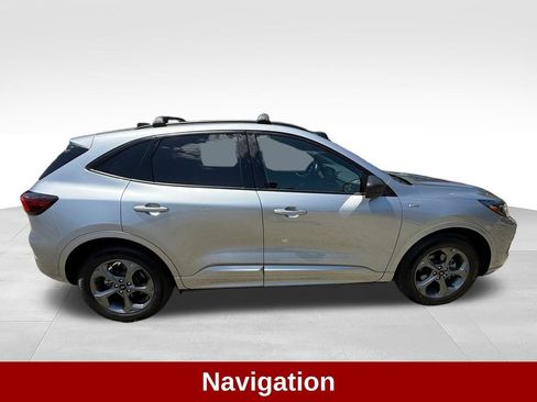 Used 2023 Ford Escape ST-Line w/ Tech Pack #1 AWD/4WD image 7
