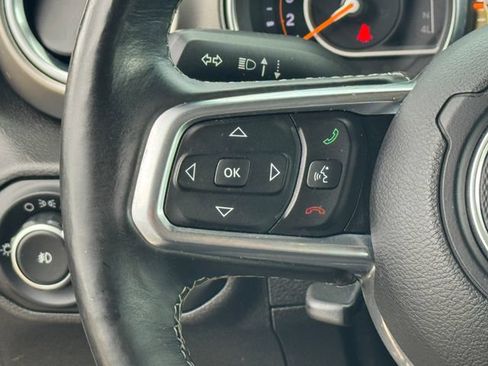 Used 2018 Jeep Wrangler Unlimited Sahara AWD/4WD image 22