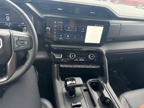 Certified 2025 GMC Sierra 1500 AT4 w/ AT4 Premium Package image 14