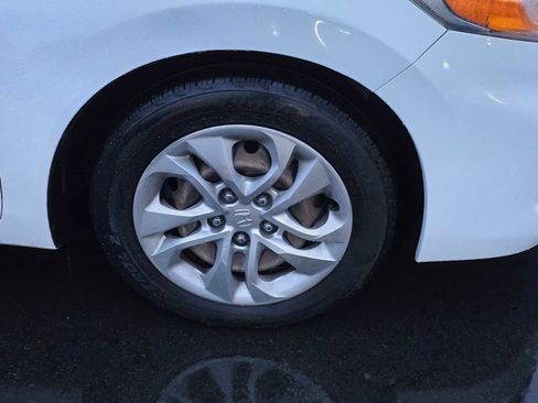 Used 2014 Honda Civic LX image 9