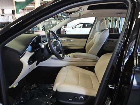 Used 2023 Genesis GV70 2.5T w/ Select Package AWD/4WD image 5