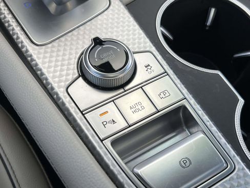 Used 2023 Genesis G70 2.0T w/ Sport Prestige Package image 12