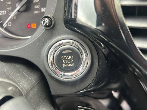 Used 2020 Mitsubishi Outlander GT AWD/4WD image 28