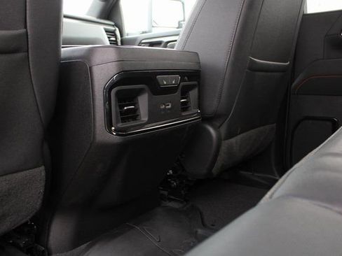Used 2024 GMC Sierra 2500 AT4 w/ AT4 Premium Plus Package image 9