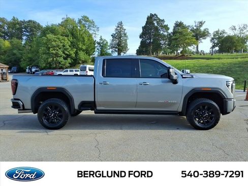 Used 2026 GMC Sierra 2500 AT4 w/ AT4 Premium Plus Package AWD/4WD image 4