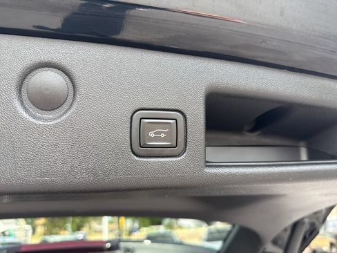 Used 2024 Chevrolet Equinox LT AWD/4WD image 41