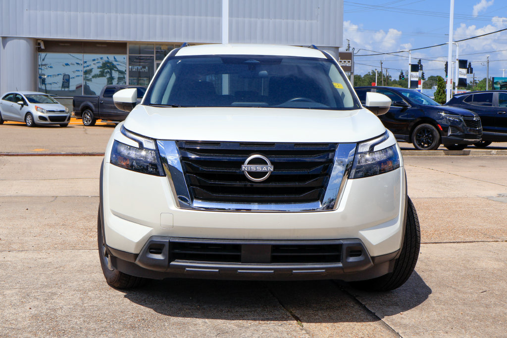 Used 2024 Nissan Pathfinder SV AWD/4WD image 24
