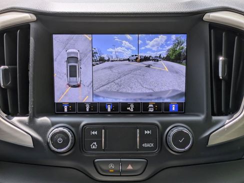 Certified 2022 GMC Terrain Denali w/ Denali Premium Package AWD/4WD image 23