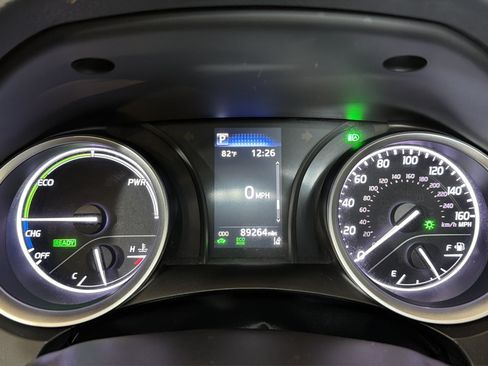 Used 2021 Toyota Camry LE FWD image 29