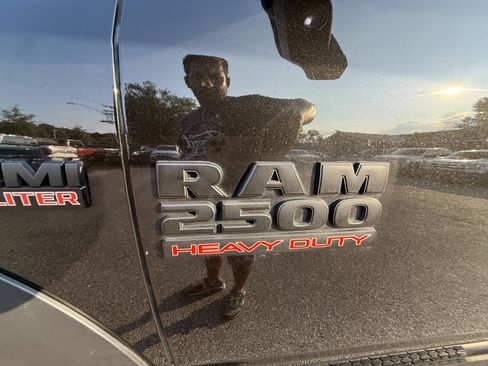 Used 2018 RAM 2500 Power Wagon w/ Luxury Group image 39