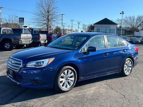 Used 2017 Subaru Legacy 2.5i Premium image 2