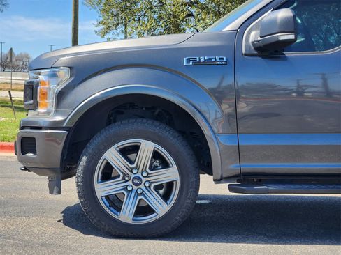 Used 2018 Ford F150 XLT w/ Equipment Group 302A Luxury image 8