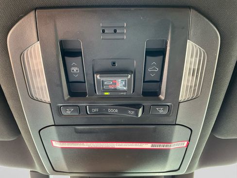 Used 2023 Toyota Highlander Platinum image 23