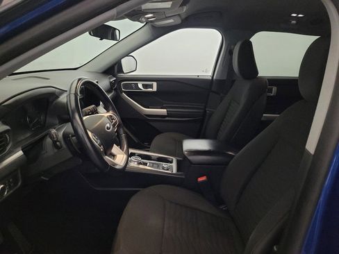 Used 2020 Ford Explorer XLT w/ Comfort Package AWD/4WD image 17