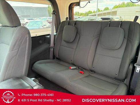 Used 2021 Jeep Wrangler Sport AWD/4WD image 29