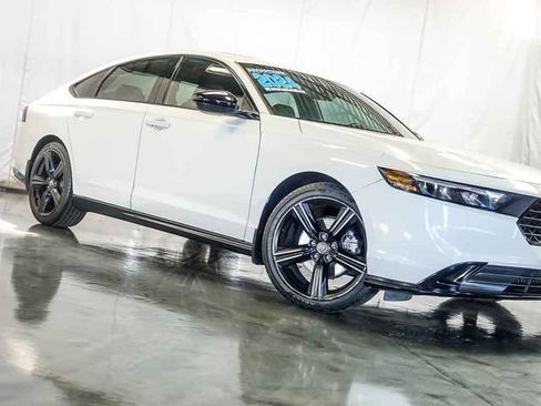 Used 2024 Honda Accord Sport image 5