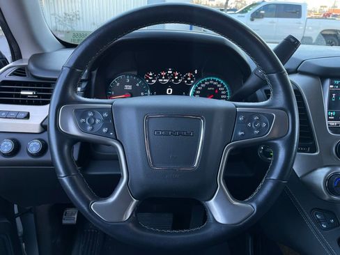 Used 2020 GMC Yukon Denali image 15