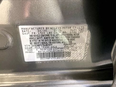 Used 2025 Nissan Versa SR w/ Trunk Package FWD image 39