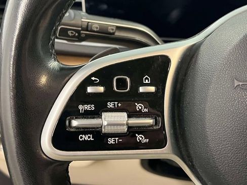 Certified 2021 Mercedes-Benz GLE 350 4MATIC image 22