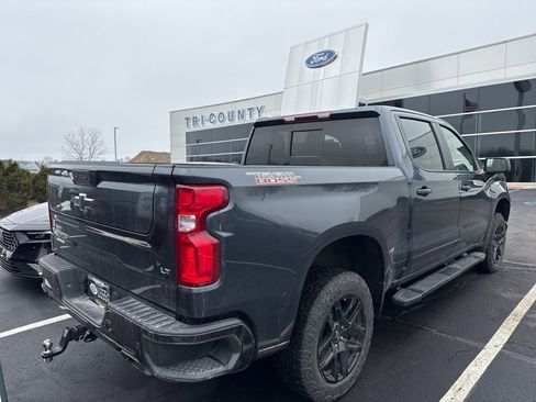 Used 2021 Chevrolet Silverado 1500 LT Trail Boss w/ LT Trail Boss Premium Package image 3