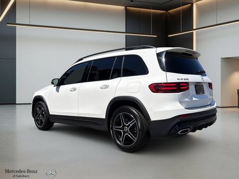 Certified 2025 Mercedes-Benz GLB 250 4MATIC w/ AMG Night Package image 6