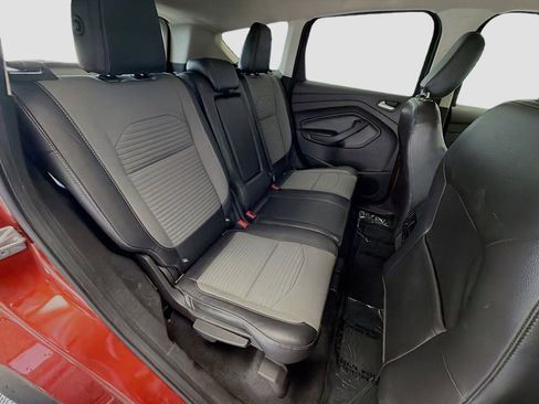 Used 2019 Ford Escape SE image 14