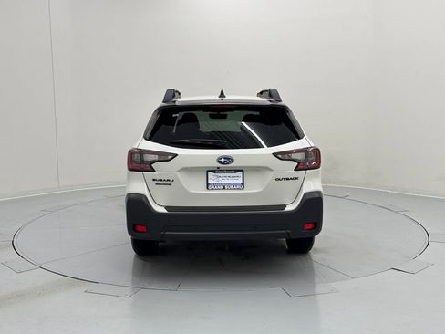 Certified 2024 Subaru Outback Onyx Edition image 4