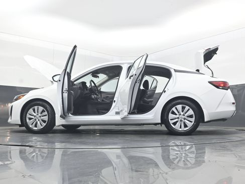 Certified 2025 Nissan Sentra S FWD image 44